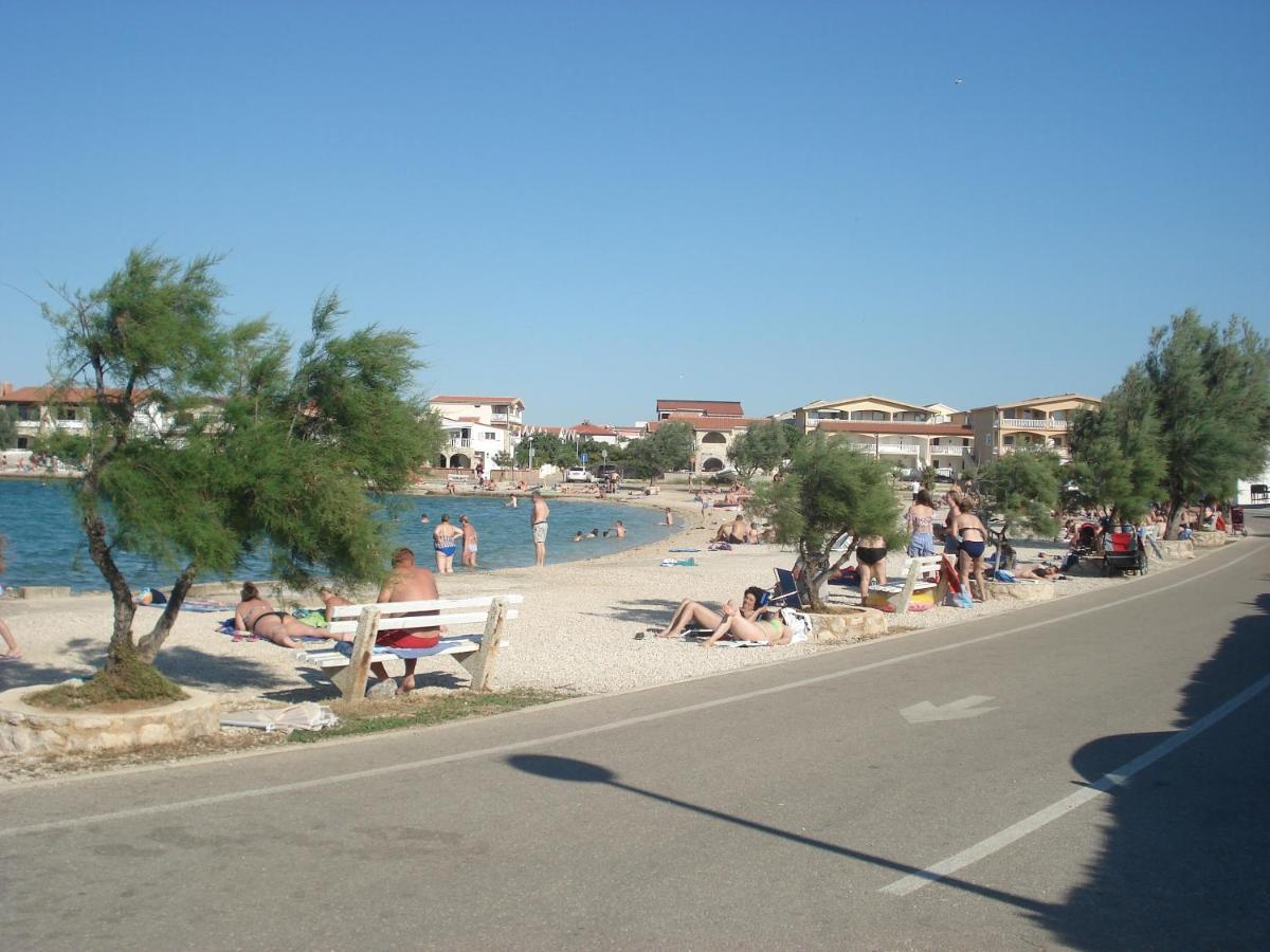 Apartments Oresic Vir Luaran gambar