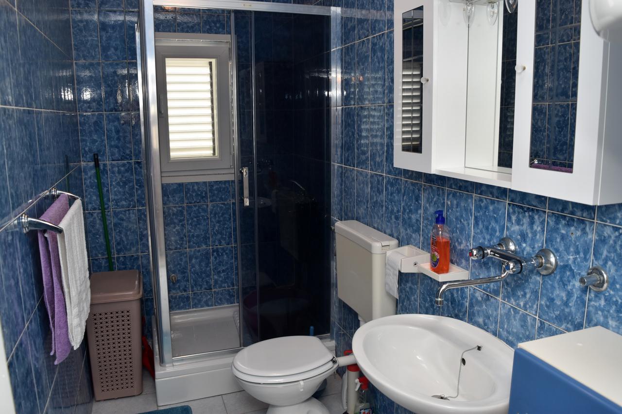 Apartments Oresic Vir Luaran gambar