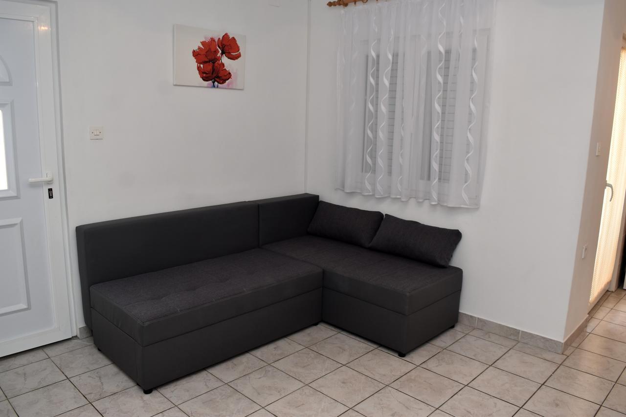 Apartments Oresic Vir Luaran gambar