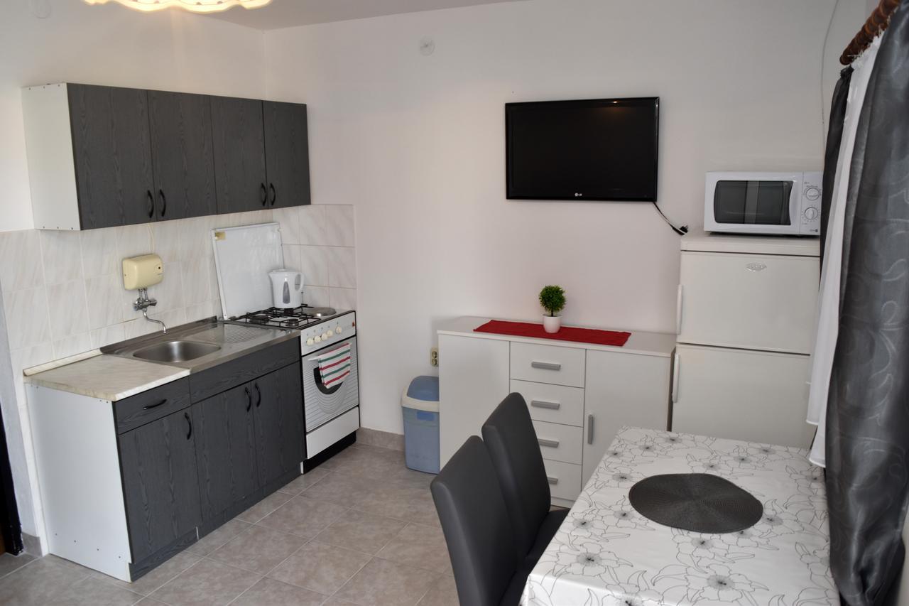 Apartments Oresic Vir Luaran gambar